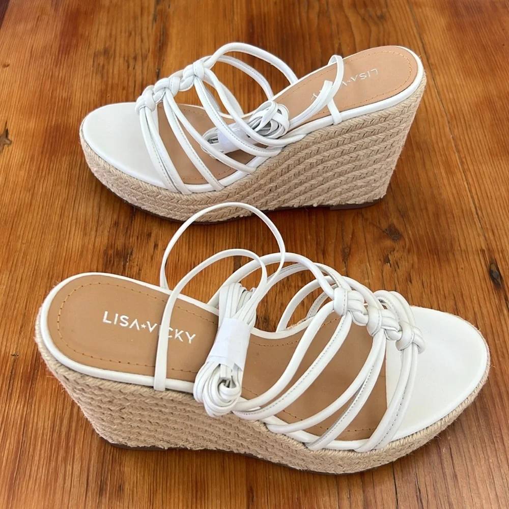 New in Box Lisa Vicky‎ Gaze V White Sheep Napa Espadrille wedge sandal size 8